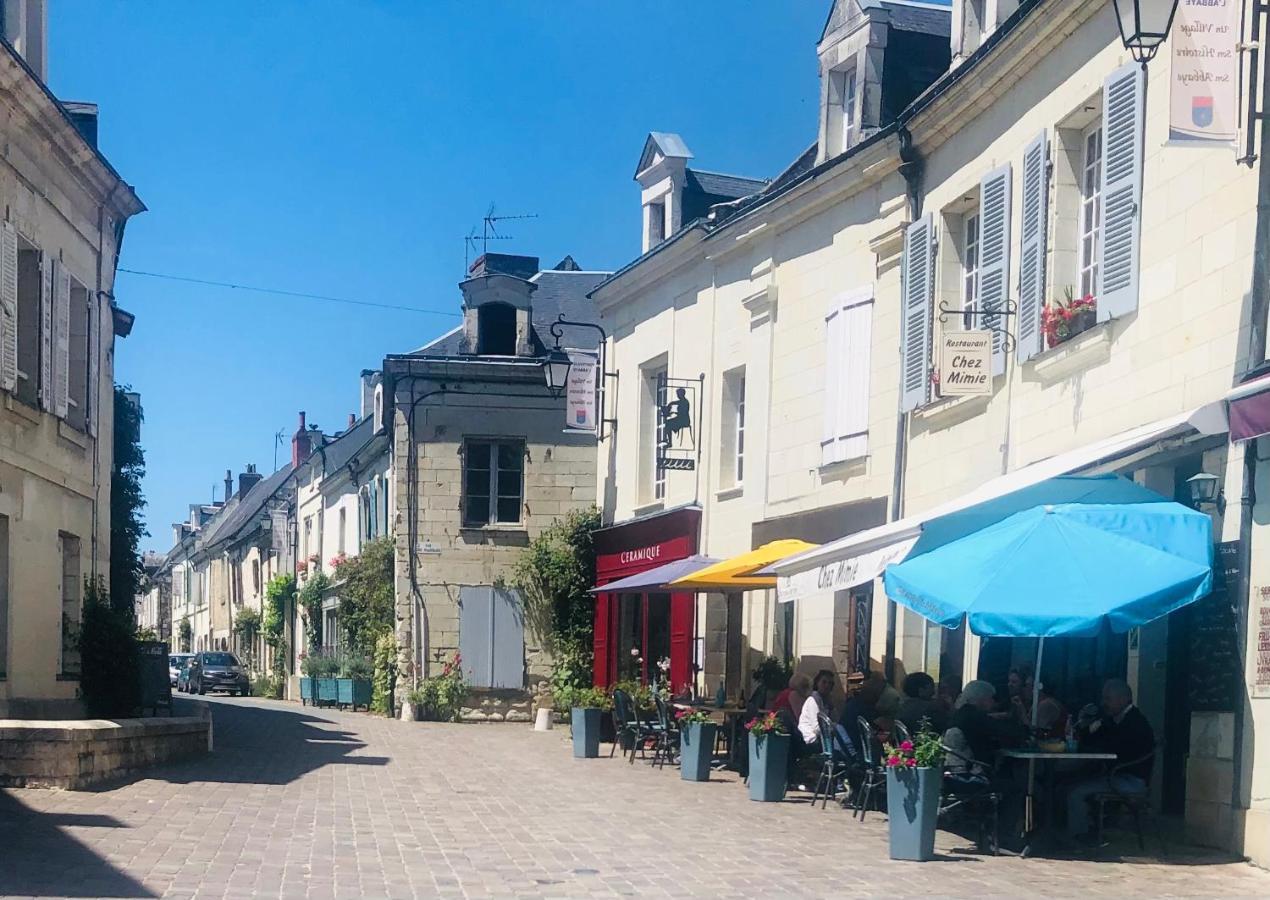 Chez mimie les hôtes Fontevraud L'Abbaye Exterior foto