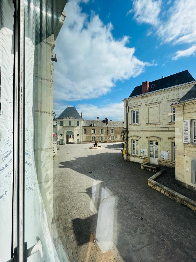 Chez mimie les hôtes Fontevraud L'Abbaye Exterior foto